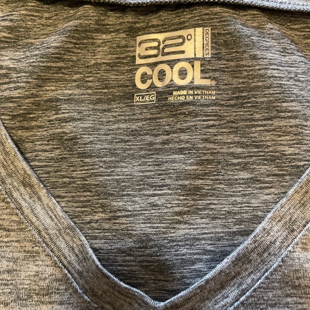 Light weight large work out top for men.